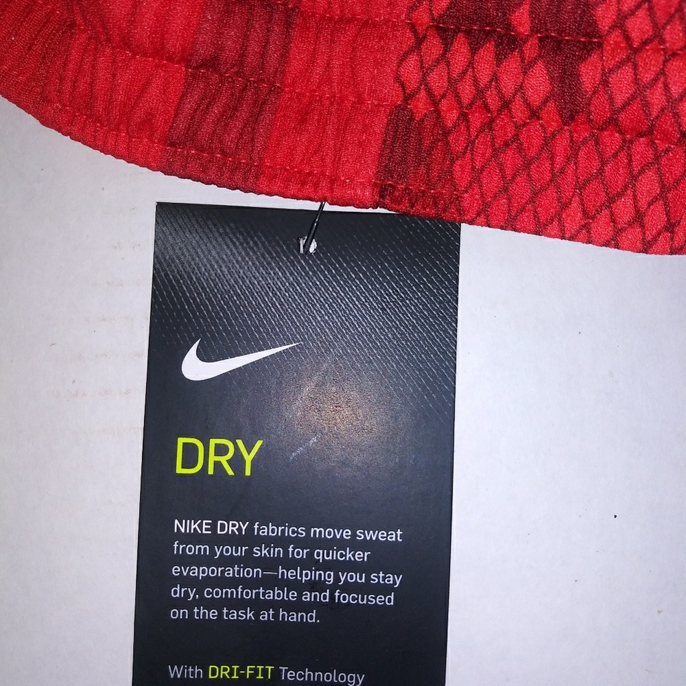 Nike elite basketball shorts. New. Kids Sizes - Picture 6 of 8